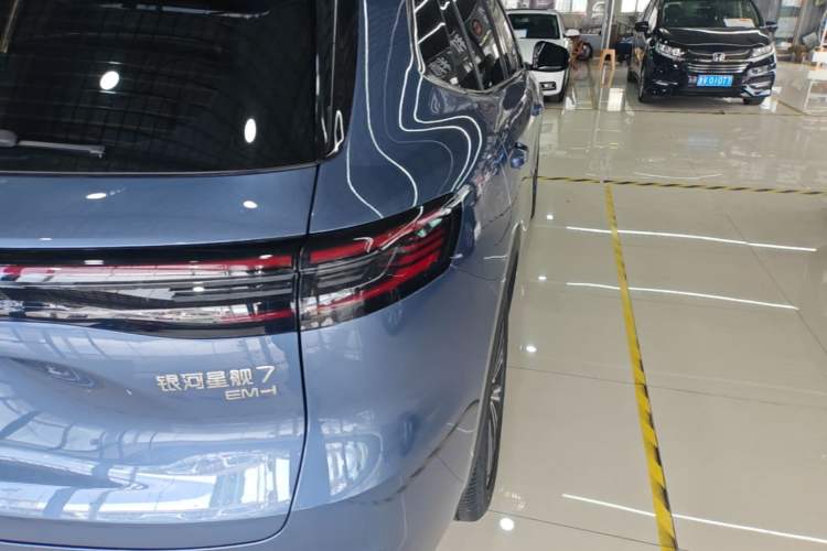 Used Geely Galaxy Xingjian 7 EM-i 2025 120km Exploration+ Version Right Rear Taillight