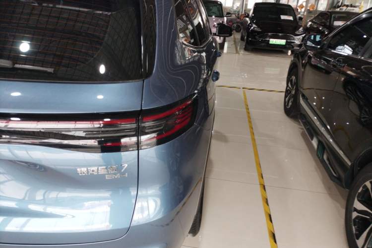 Used Geely Galaxy Xingjian 7 EM-i 2025 120km Exploration+ Version Right Rear Taillight