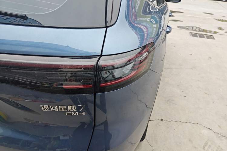 Used Geely Galaxy Xingjian 7 EM-i 2025 120km Exploration+ Version Right Rear Taillight