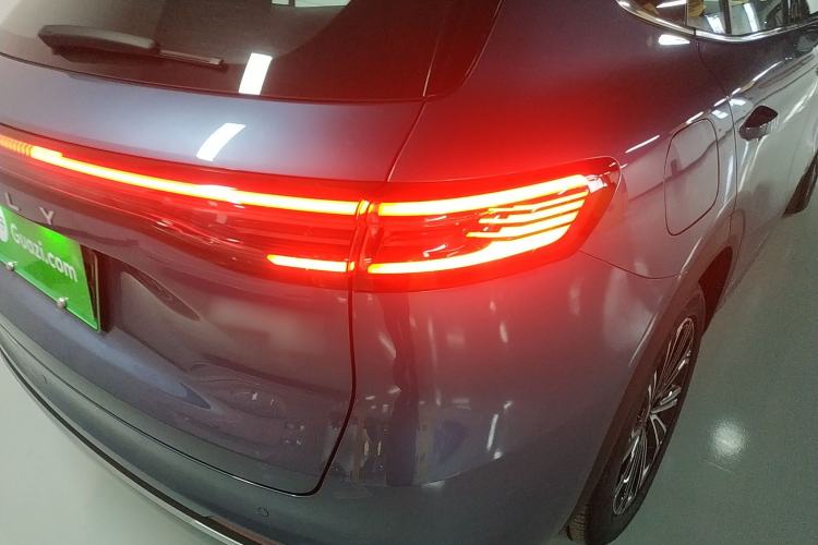 Used Geely Galaxy Xingjian 7 EM-i 2025 120km Navigator Edition Right Rear Taillight