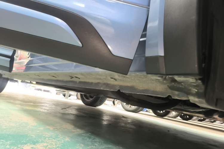 Used Geely Galaxy Xingjian 7 EM-i 2025 120km Exploration+ Version Right Side Sill
