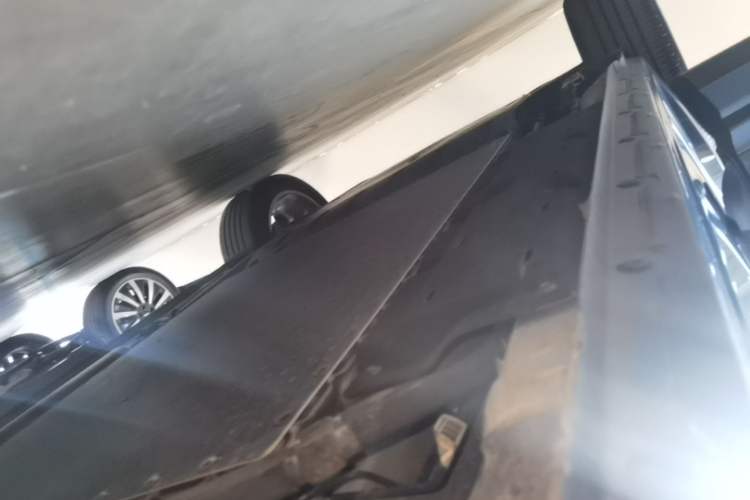 Used Geely Galaxy Xingjian 7 EM-i 2025 120km Navigator Edition Right Side Sill