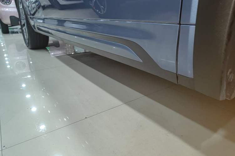 Used Geely Galaxy Xingjian 7 EM-i 2025 120km Exploration+ Version Right Side Sill