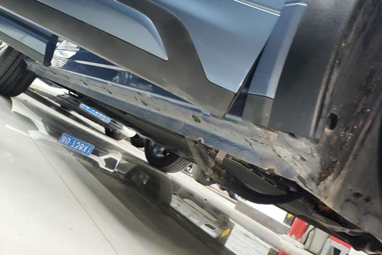 Used Geely Galaxy Xingjian 7 EM-i 2025 120km Navigator Edition Right Side Sill