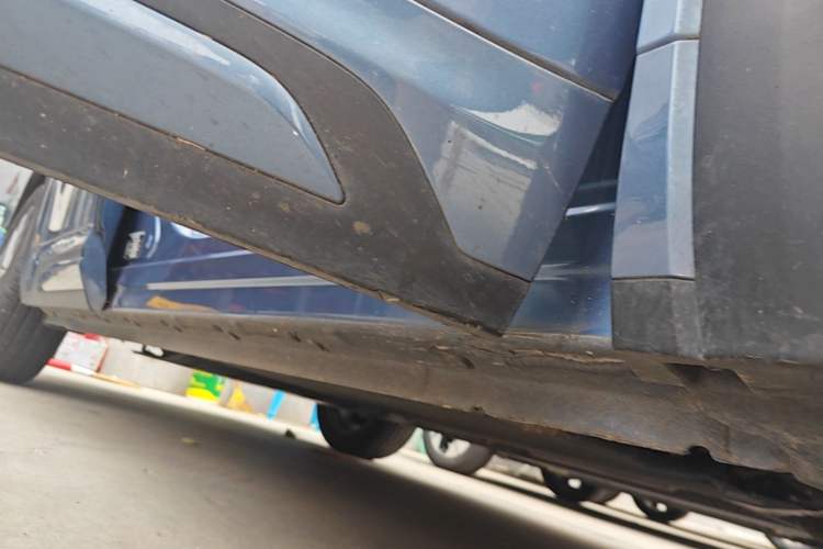 Used Geely Galaxy Xingjian 7 EM-i 2025 120km Exploration+ Version Right Side Sill