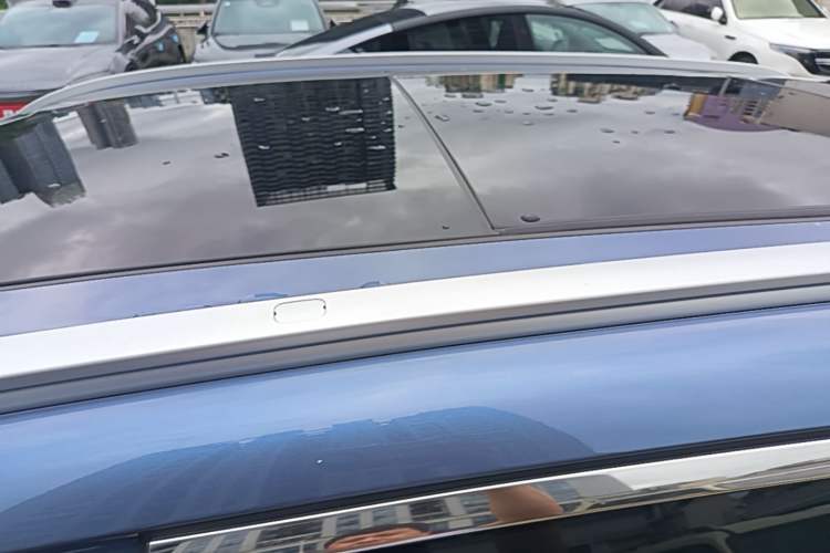Used Geely Galaxy Xingjian 7 EM-i 2025 120km Navigator Edition Roof