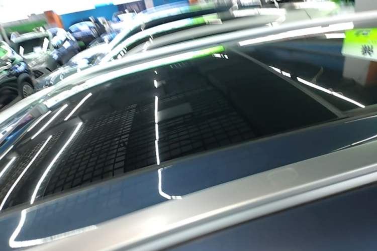 Used Geely Galaxy Xingjian 7 EM-i 2025 120km Navigator Edition Roof