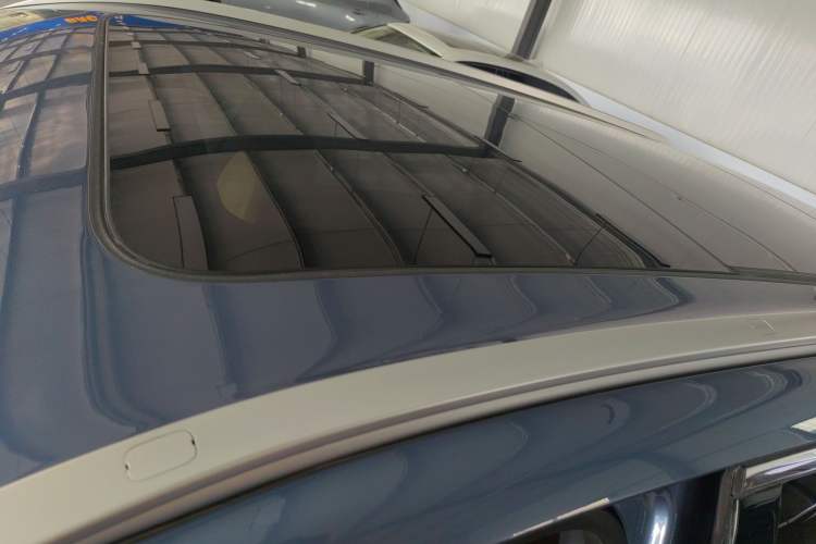 Used Geely Galaxy Xingjian 7 EM-i 2025 120km Navigator Edition Roof