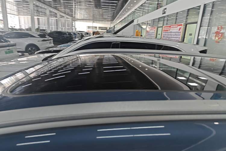 Used Geely Galaxy Xingjian 7 EM-i 2025 120km Navigator Edition Roof