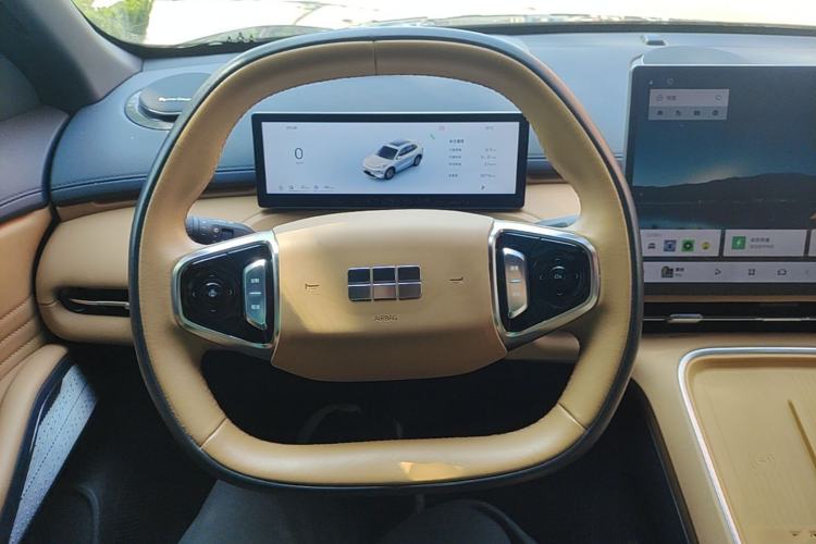 Used Geely Galaxy Xingjian 7 EM-i 2025 120km Navigator Edition Steering Wheel