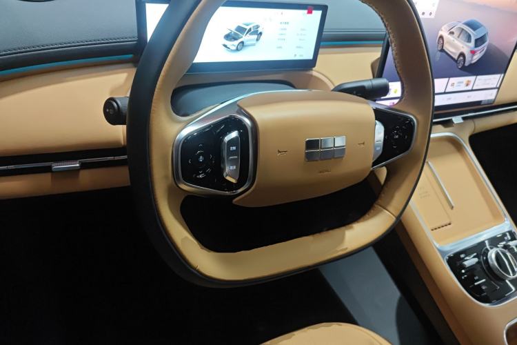 Used Geely Galaxy Xingjian 7 EM-i 2025 120km Navigator Edition Steering Wheel