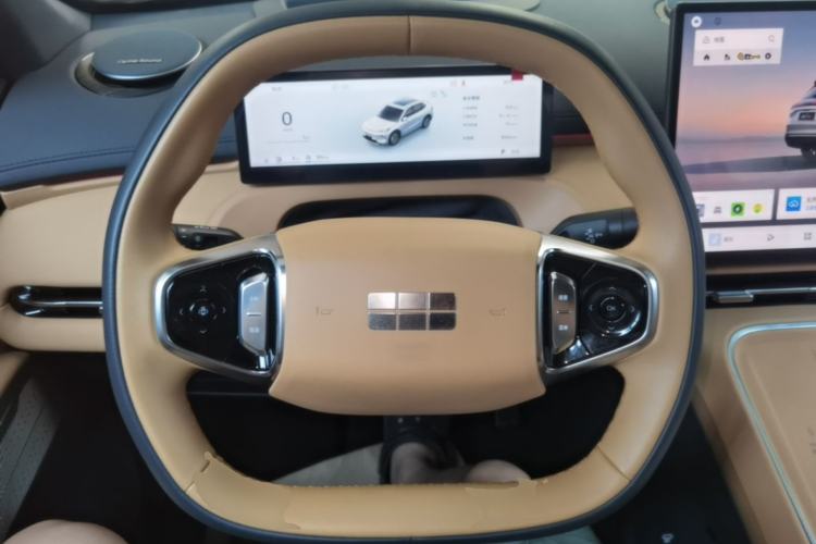 Used Geely Galaxy Xingjian 7 EM-i 2025 120km Navigator Edition Steering Wheel