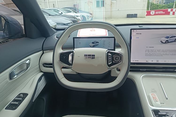 Used Geely Galaxy Xingjian 7 EM-i 2025 120km Navigator Edition Steering Wheel