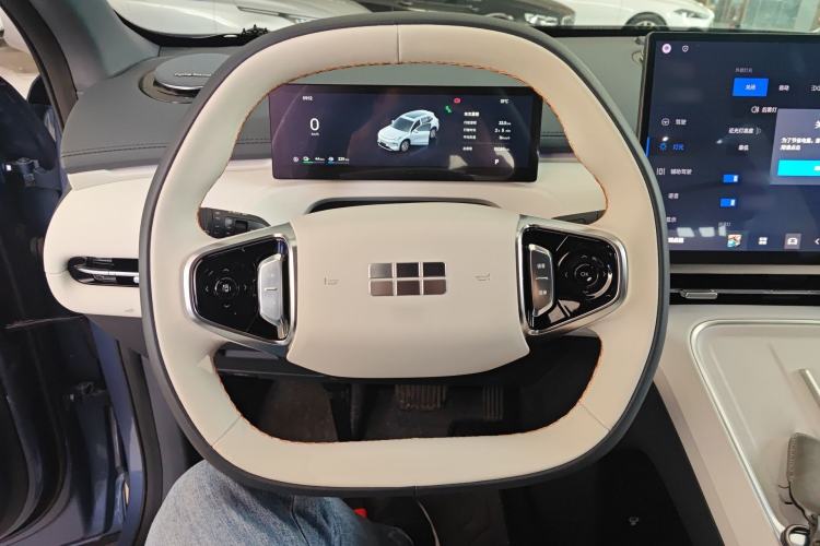 Used Geely Galaxy Xingjian 7 EM-i 2025 120km Navigator Edition Steering Wheel