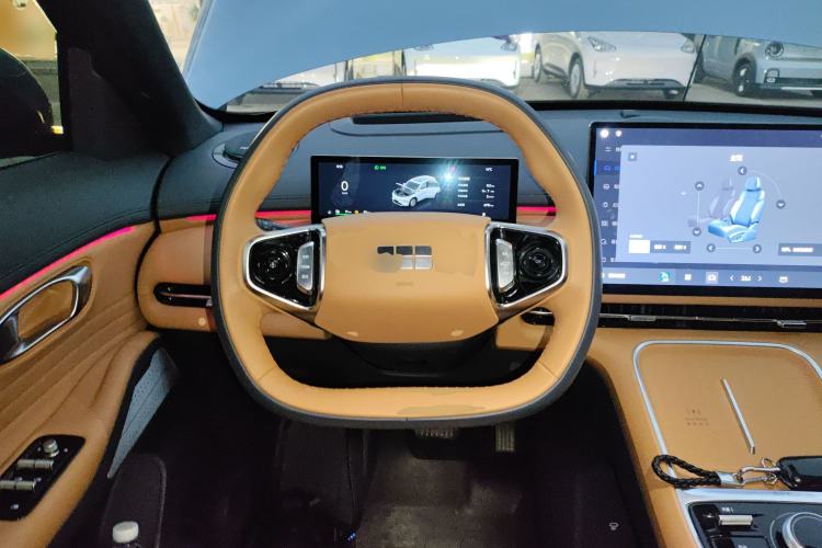 Used Geely Galaxy Xingjian 7 EM-i 2025 120km Navigator Edition Steering Wheel