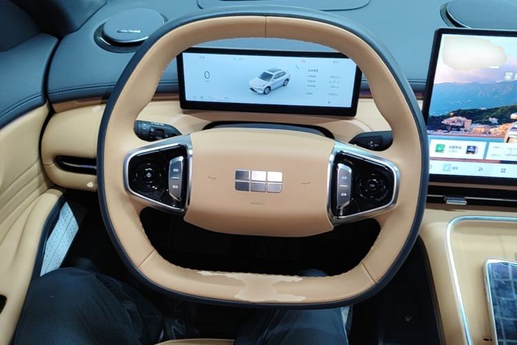 Used Geely Galaxy Xingjian 7 EM-i 2025 120km Navigator Edition Steering Wheel