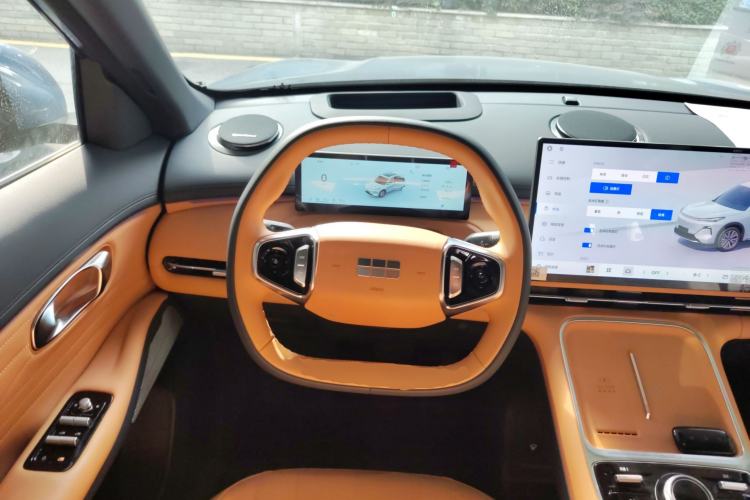 Used Geely Galaxy Xingjian 7 EM-i 2025 120km Navigator Edition Steering Wheel