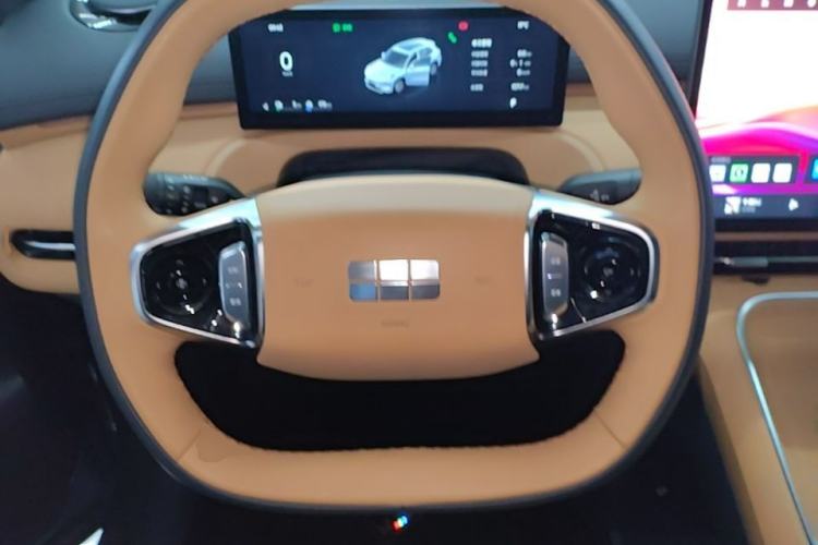 Used Geely Galaxy Xingjian 7 EM-i 2025 120km Navigator Edition Steering Wheel