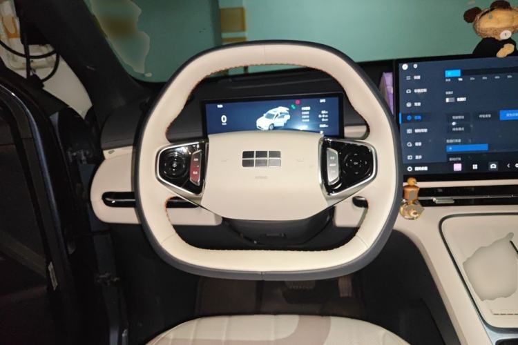 Used Geely Galaxy Xingjian 7 EM-i 2025 120km Navigator Edition Steering Wheel