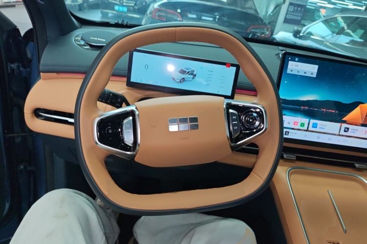 Used Geely Galaxy Xingjian 7 EM-i 2025 120km Navigator Edition Steering Wheel