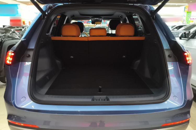Used Geely Galaxy Xingjian 7 EM-i 2025 120km Navigator Edition Trunk