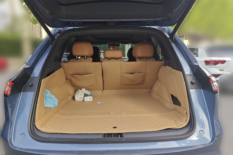Used Geely Galaxy Xingjian 7 EM-i 2025 120km Navigator Edition Trunk