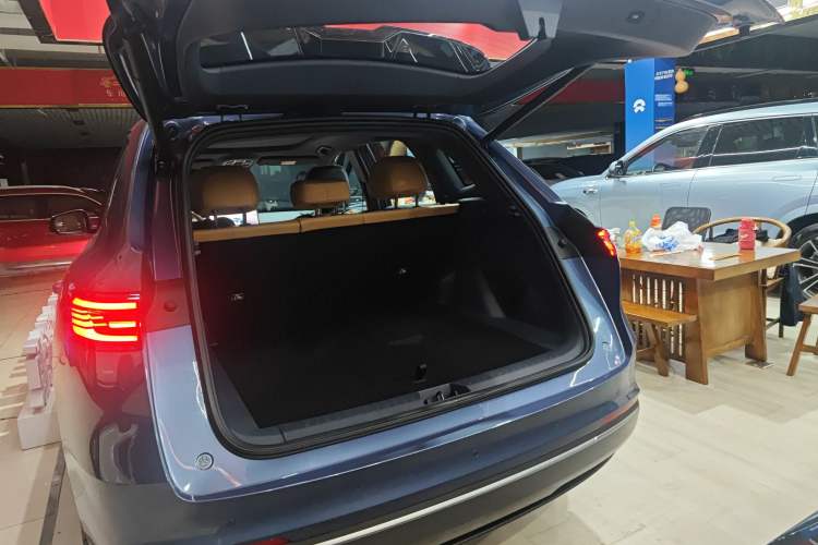 Used Geely Galaxy Xingjian 7 EM-i 2025 120km Navigator Edition Trunk