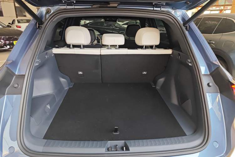 Used Geely Galaxy Xingjian 7 EM-i 2025 120km Navigator Edition Trunk