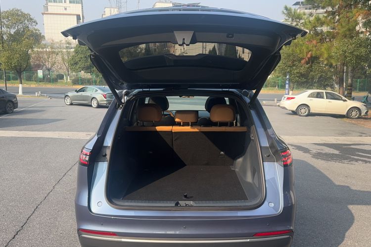 Used Geely Galaxy Xingjian 7 EM-i 2025 120km Navigator Edition Trunk