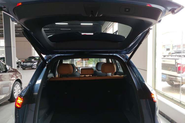 Used Geely Galaxy Xingjian 7 EM-i 2025 120km Navigator Edition Trunk