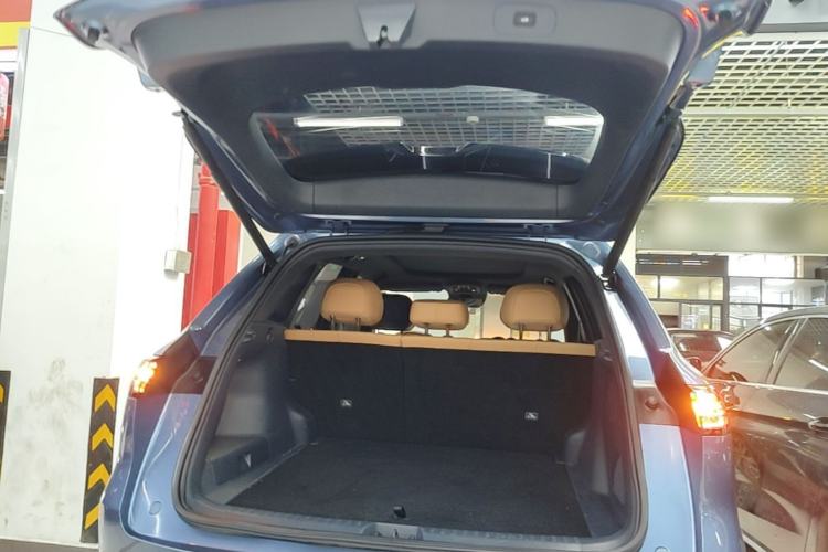 Used Geely Galaxy Xingjian 7 EM-i 2025 120km Navigator Edition Trunk
