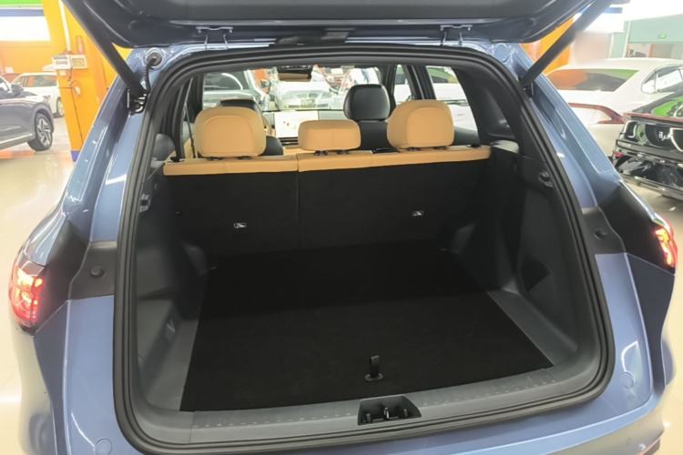 Used Geely Galaxy Xingjian 7 EM-i 2025 120km Navigator Edition Trunk