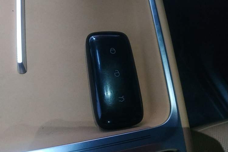 Used Geely Galaxy Xingjian 7 EM-i 2025 120km Navigator Edition Vehicle Key