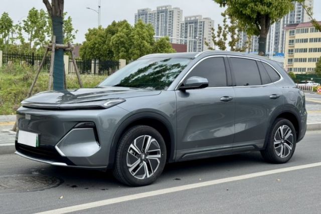 Used Geely Galaxy Xingjian 7 EM-i 2025 120km Exploration+ Version