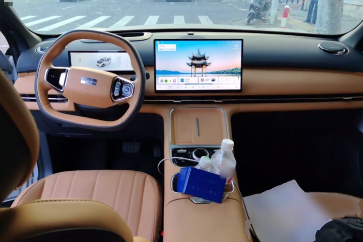 Used Geely Galaxy Xingjian 7 EM-i 2025 120km Exploration+ Version Center Console