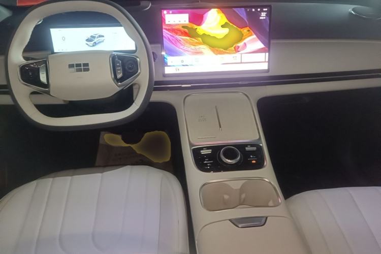 Used Geely Galaxy Xingjian 7 EM-i 2025 120km Exploration+ Version Center Console