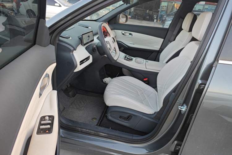 Used Geely Galaxy Xingjian 7 EM-i 2025 120km Exploration+ Version Driver Seat