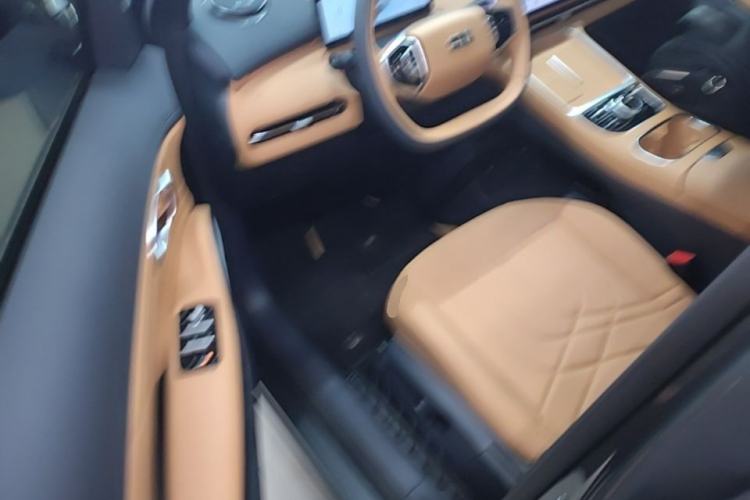 Used Geely Galaxy Xingjian 7 EM-i 2025 120km Exploration+ Version Driver Seat