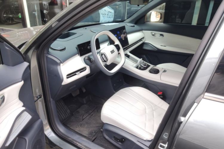 Used Geely Galaxy Xingjian 7 EM-i 2025 120km Exploration+ Version Driver Seat