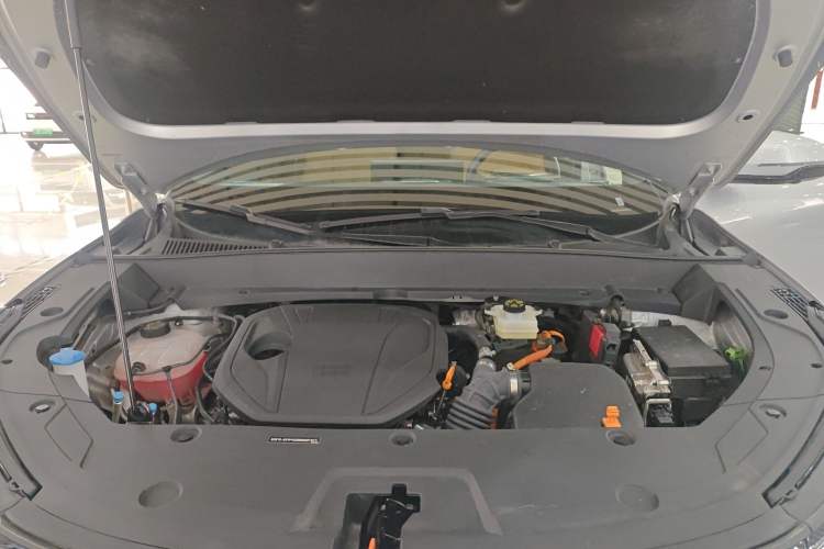 Used Geely Galaxy Xingjian 7 EM-i 2025 120km Launch+ Version Engine Bay