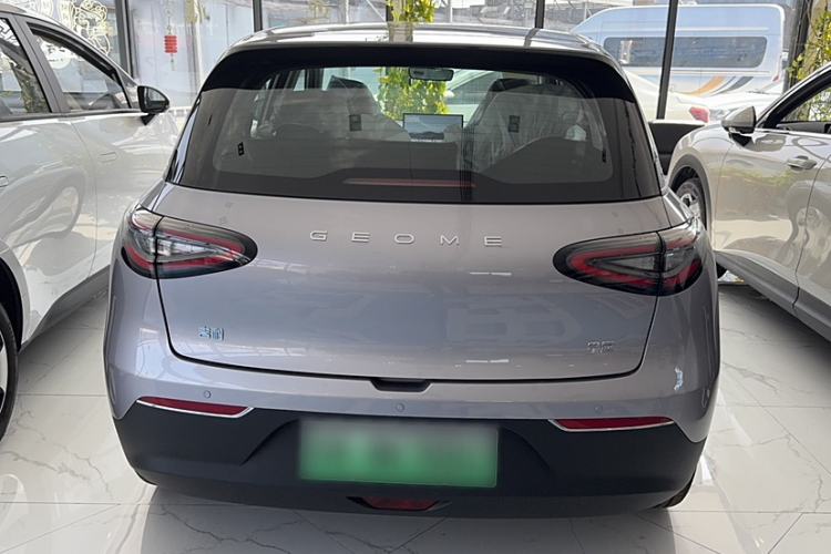 Used Geely Galaxy Xingjian 7 EM-i 2025 120km Launch+ Version Exterior 2