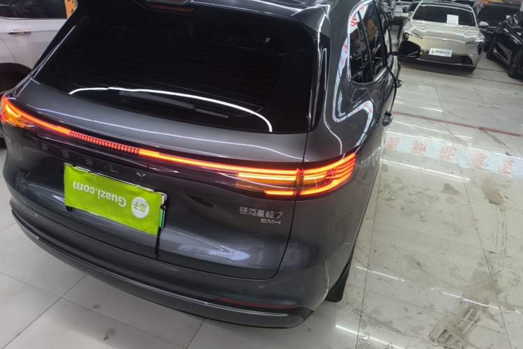 Used Geely Galaxy Xingjian 7 EM-i 2025 120km Exploration+ Version Exterior 3