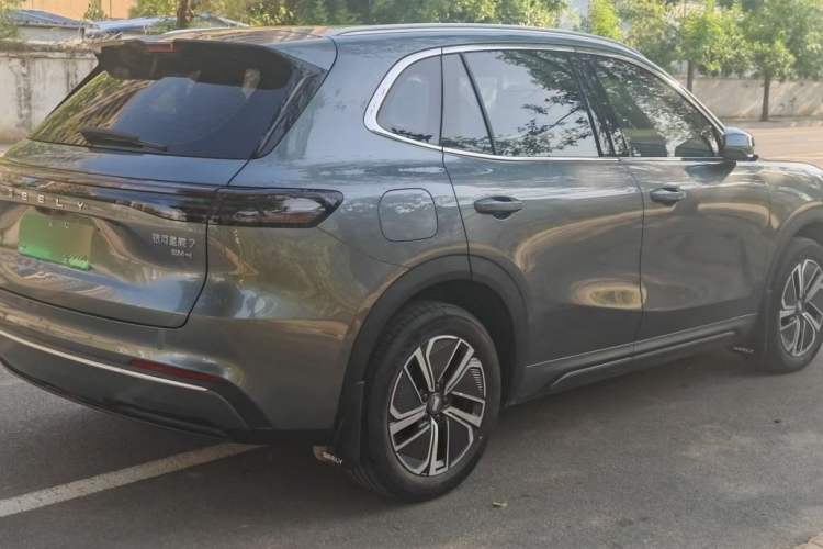 Used Geely Galaxy Xingjian 7 EM-i 2025 120km Exploration+ Version Exterior 8