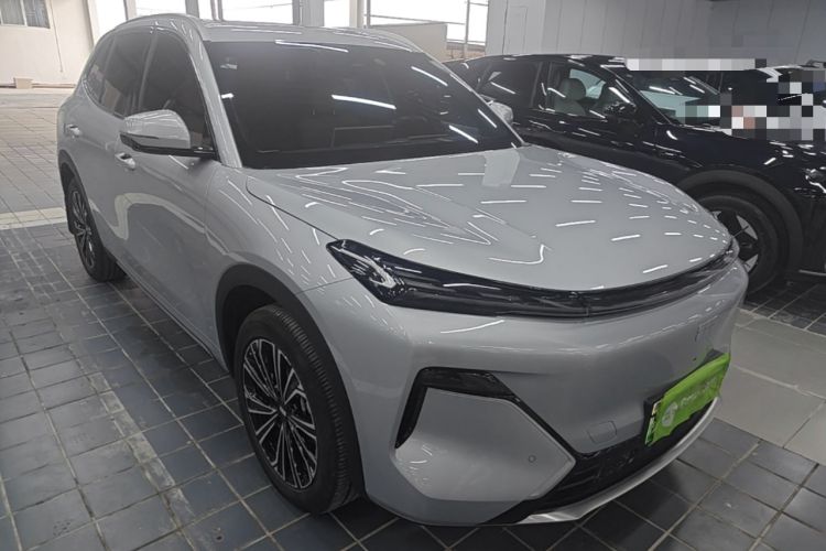 Used Geely Galaxy Xingjian 7 EM-i 2025 120km Navigator Edition Front Right 45 Deg