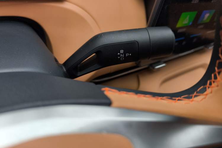 Used Geely Galaxy Xingjian 7 EM-i 2025 120km Launch+ Version Gear Lever
