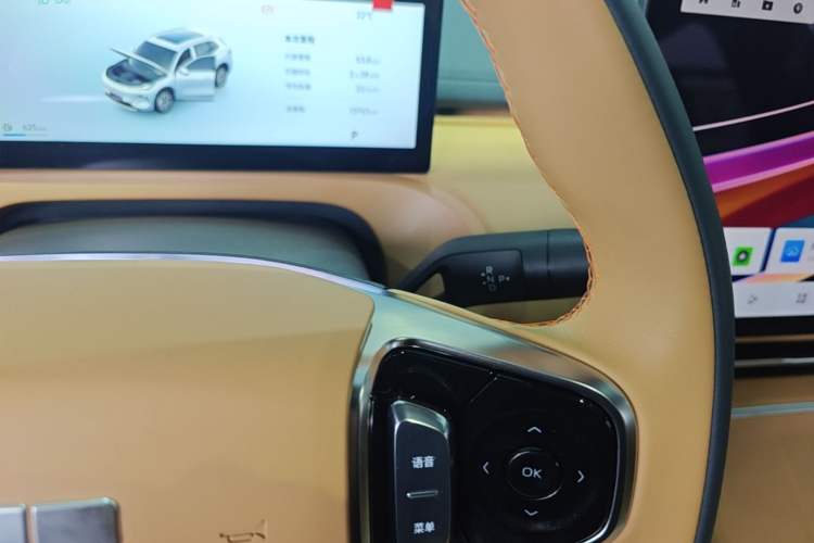 Used Geely Galaxy Xingjian 7 EM-i 2025 120km Exploration+ Version Gear Lever