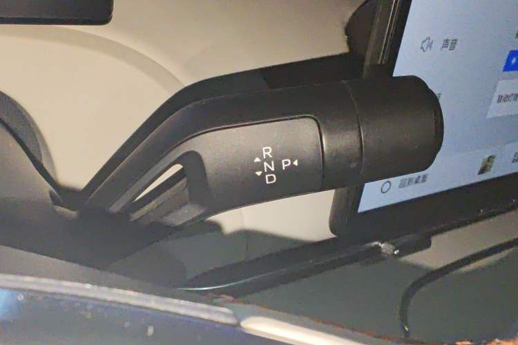 Used Geely Galaxy Xingjian 7 EM-i 2025 120km Navigator Edition Gear Lever