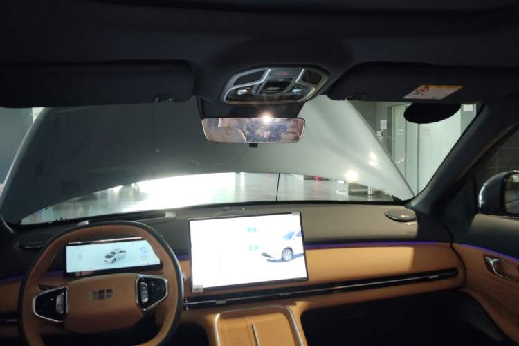 Used Geely Galaxy Xingjian 7 EM-i 2025 120km Navigator Edition Headliner