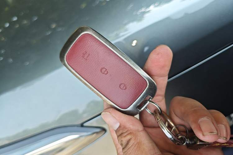 Used Geely Galaxy Xingjian 7 EM-i 2025 120km Exploration+ Version Interior 1