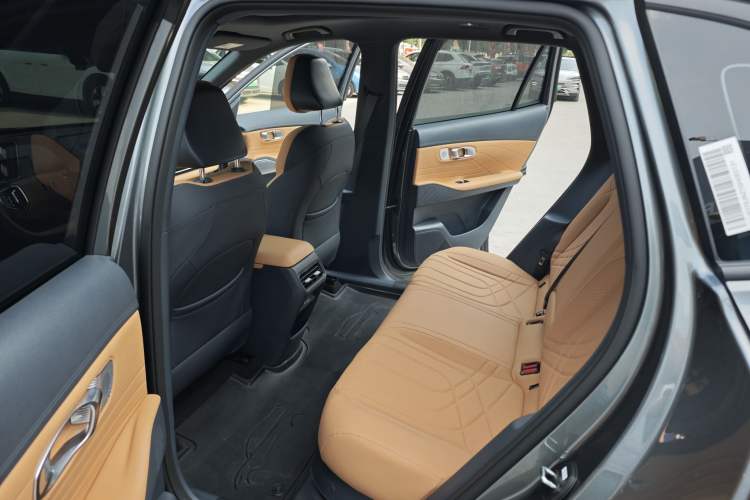 Used Geely Galaxy Xingjian 7 EM-i 2025 55km Exploration Edition Interior 2